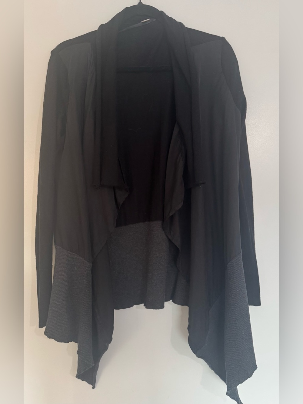 Vero Moda Very Lee Drapy Knit Cardigan Black & Grey w Silk Front Panels Size 12